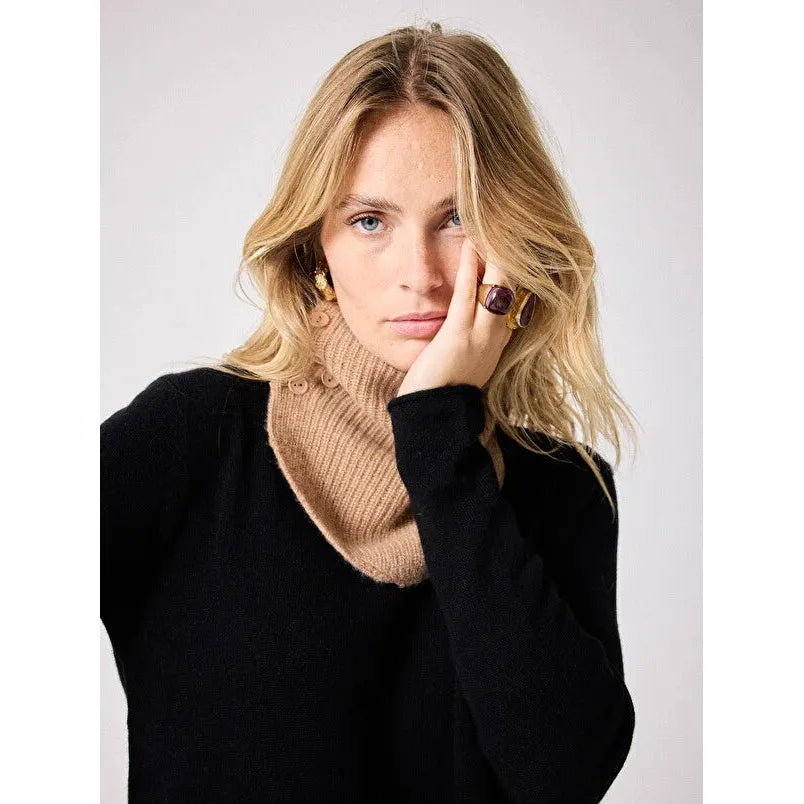 Baya cashmere collar