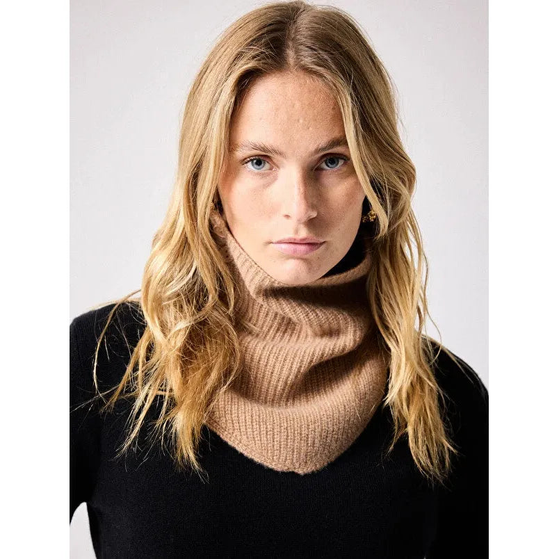 Baya cashmere collar