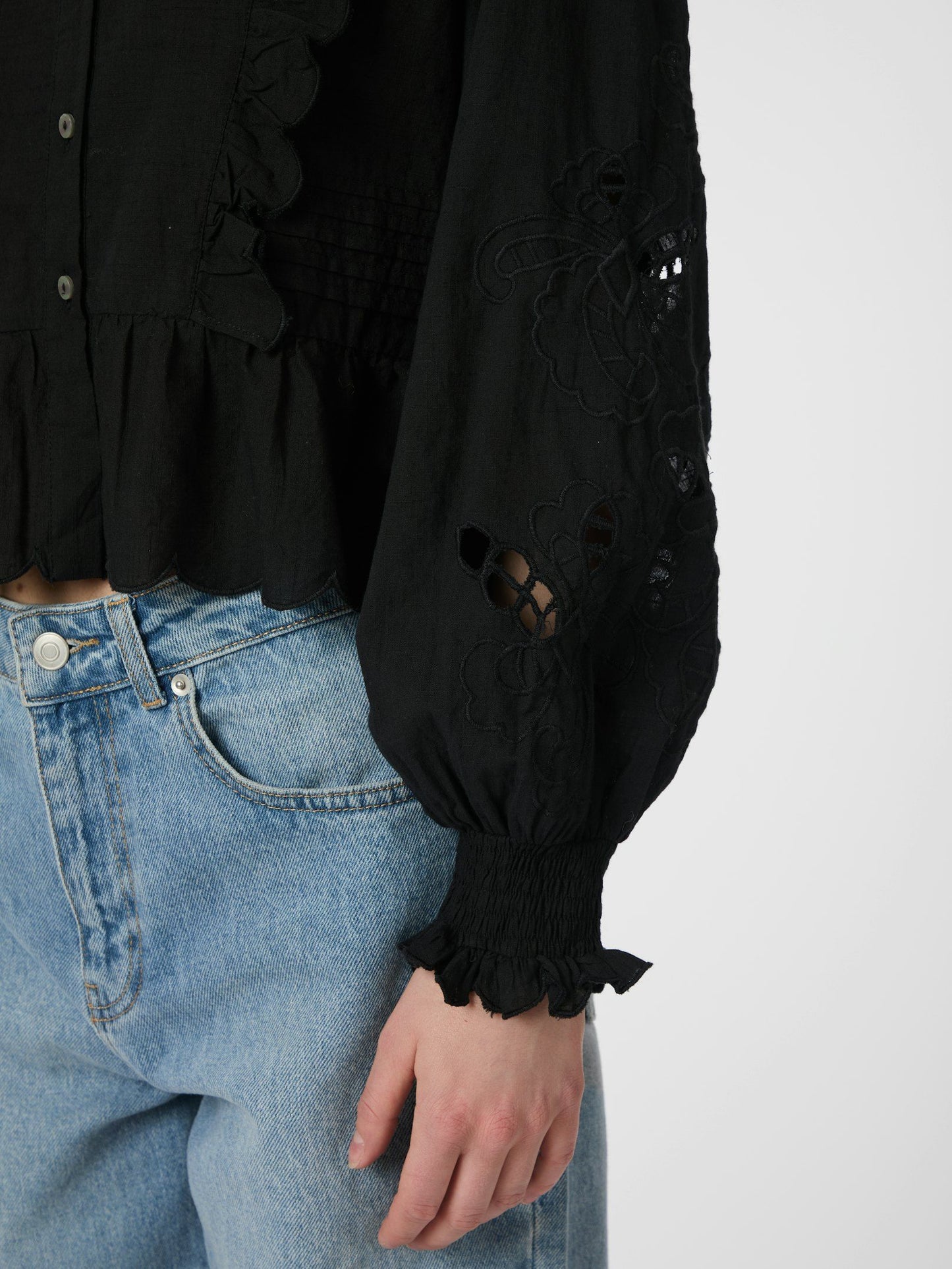 Petrine Embroidery Blouse