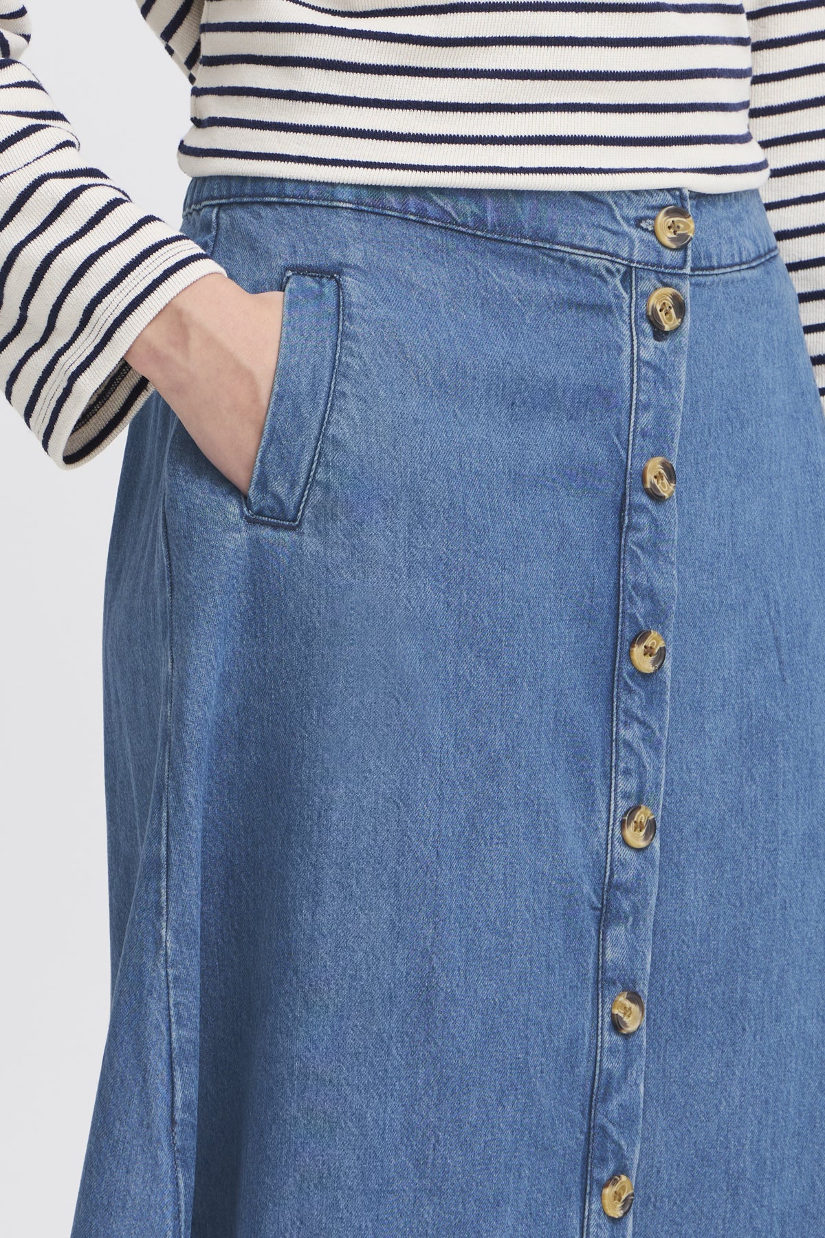 IRRISLE SKIRT