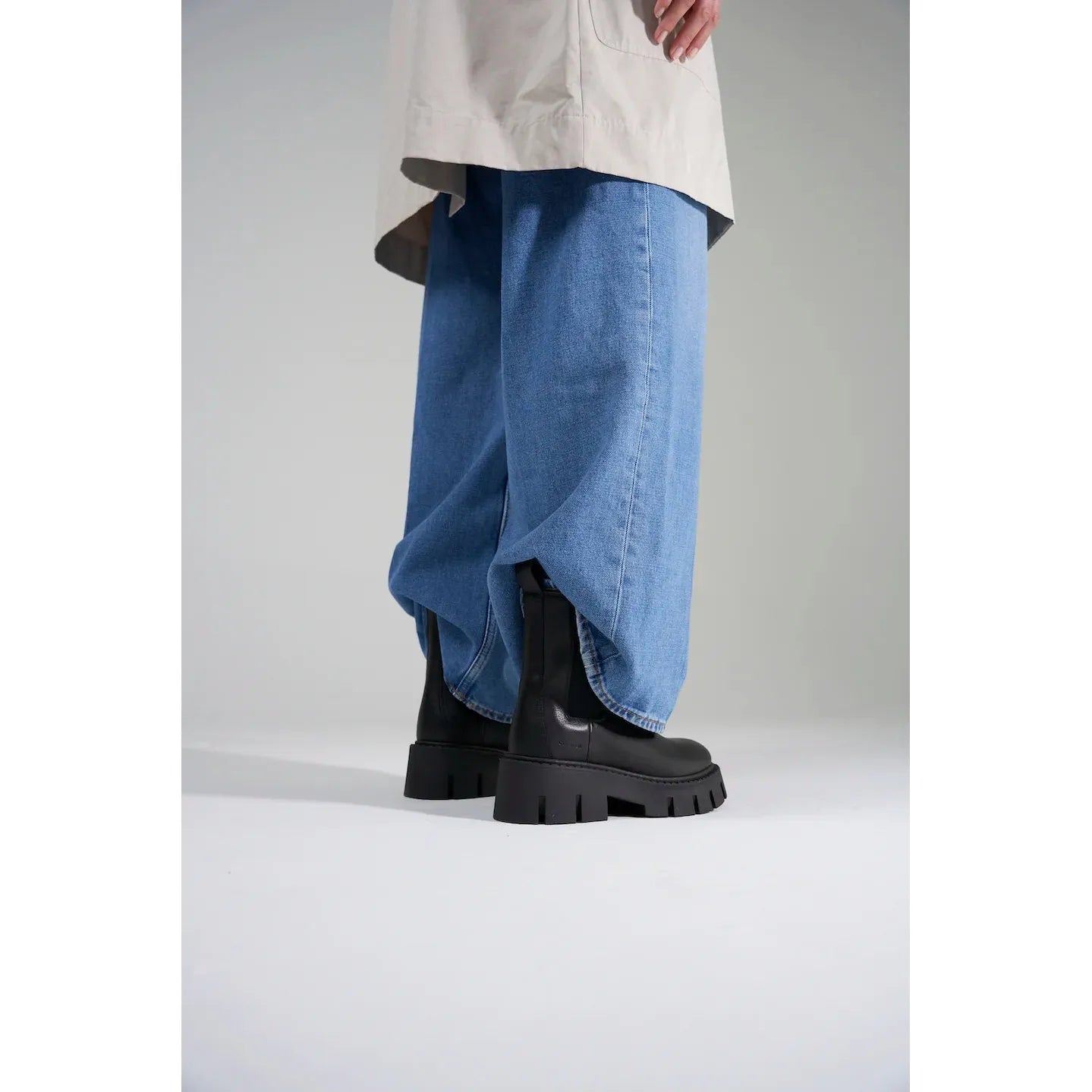 CPH137 vitello black