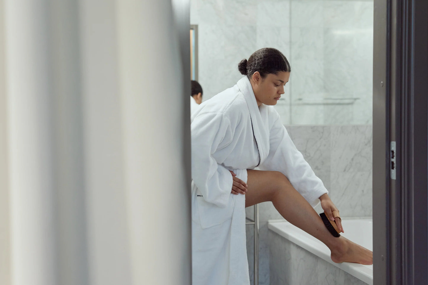 HEAT Ionic Body Brush