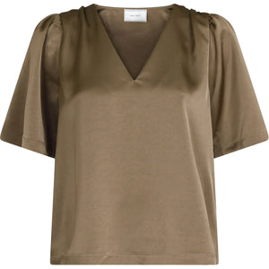 
                  
                    Ladda bild in galleri, Largo Heavy Sateen Blouse
                  
                