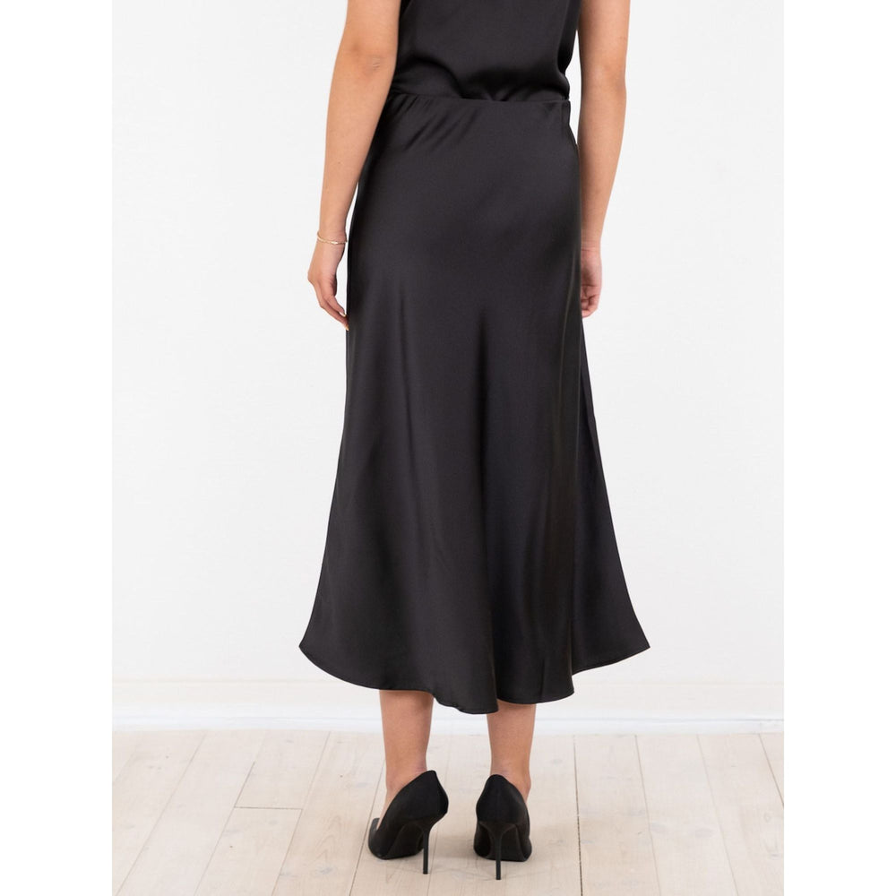 
                  
                    Ladda bild in galleri, Bovary Skirt - black
                  
                