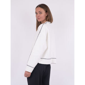 
                  
                    Ladda bild in galleri, Detri Knit Blouse
                  
                