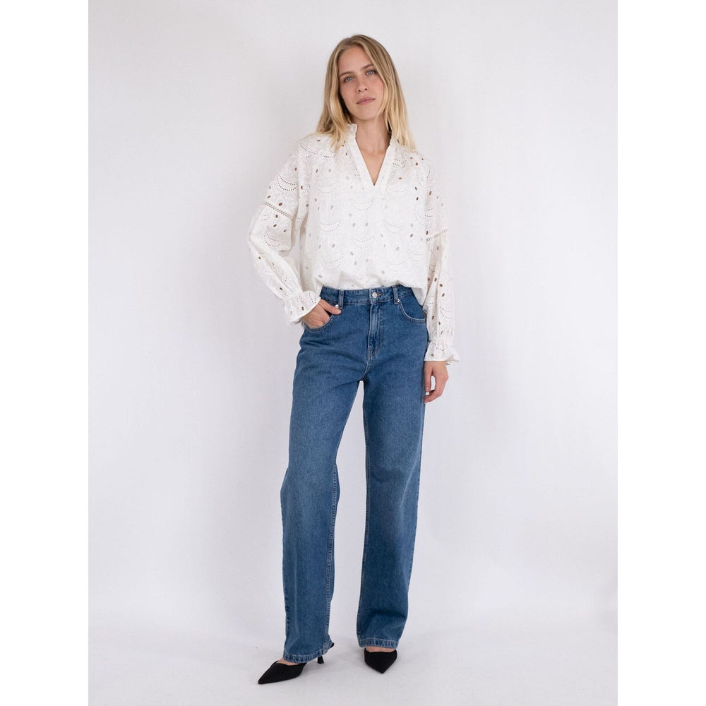 
                  
                    Ladda bild in galleri, Micah Emb Blouse
                  
                