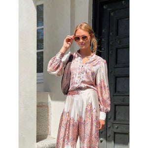 
                  
                    Ladda bild in galleri, Massima Paisley Border Blouse
                  
                