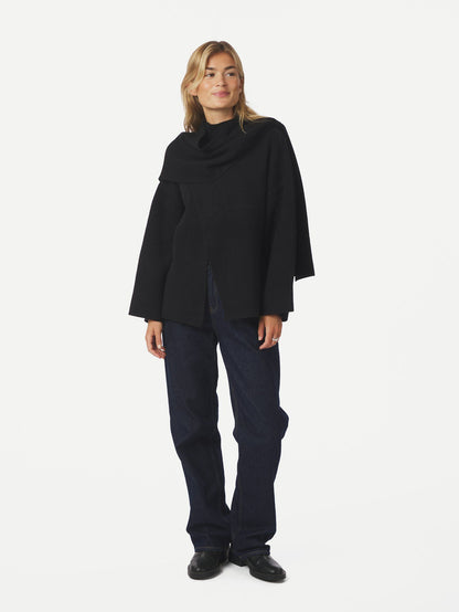 Wals Knit Scarf Blouse