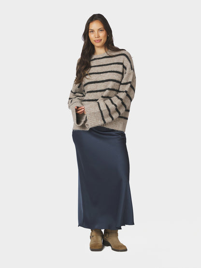Roeme Fluffy Stripe Knit
