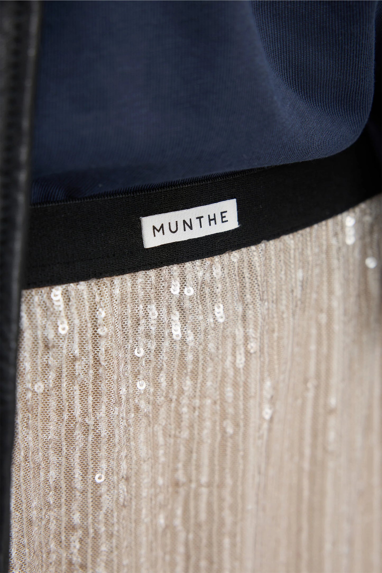 VUZIA skirt
