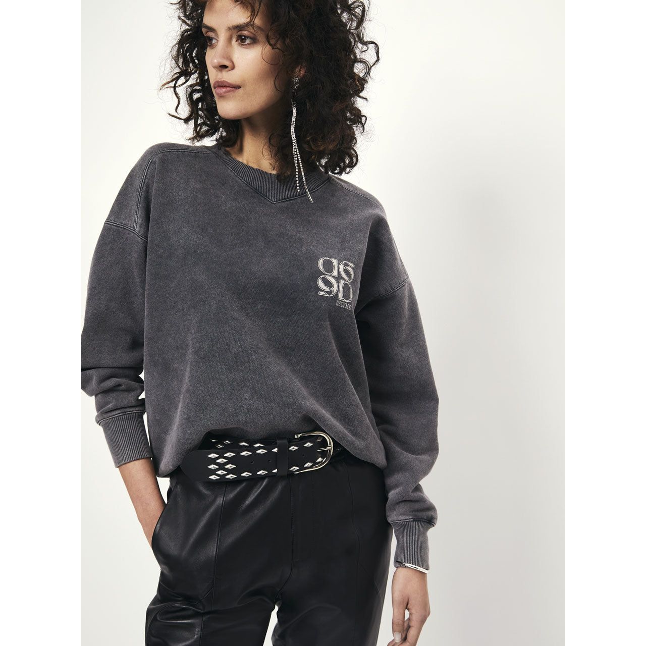 D6Rhett Logo sweater