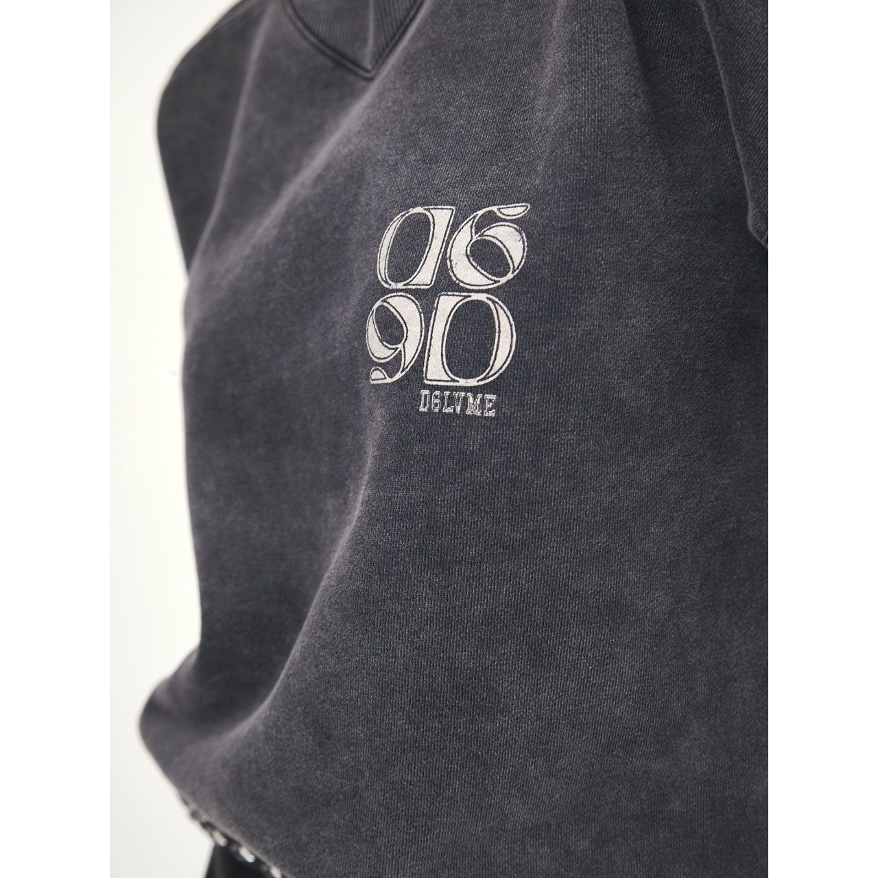 D6Rhett Logo sweater