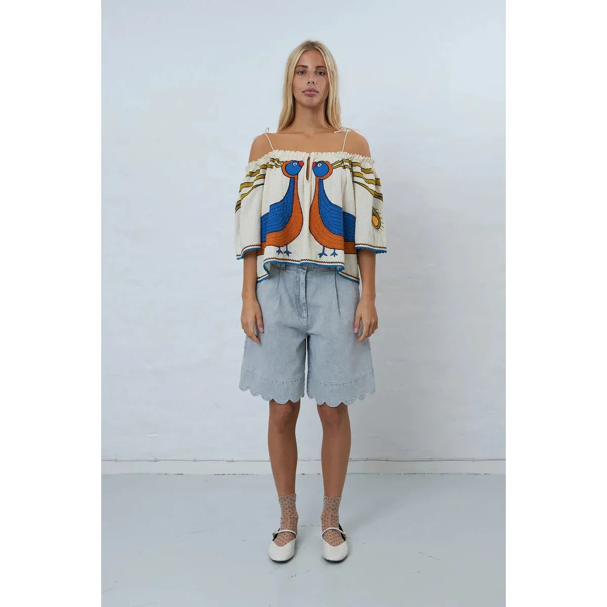 EMBROIDERED STRAP TOP