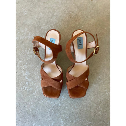 Valeria Heels