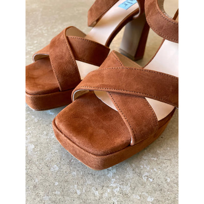 Valeria Heels