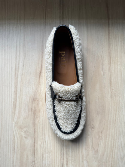 Apair Fur Loafers
