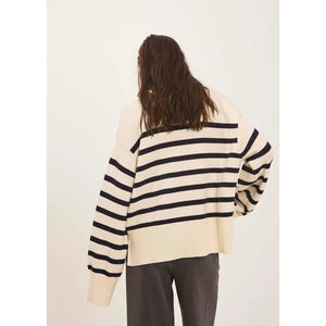 
                  
                    Ladda bild in galleri, LINDSAY NEW KNIT STRIPE TOP
                  
                