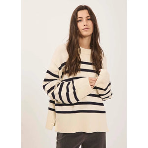 
                  
                    Ladda bild in galleri, LINDSAY NEW KNIT STRIPE TOP
                  
                