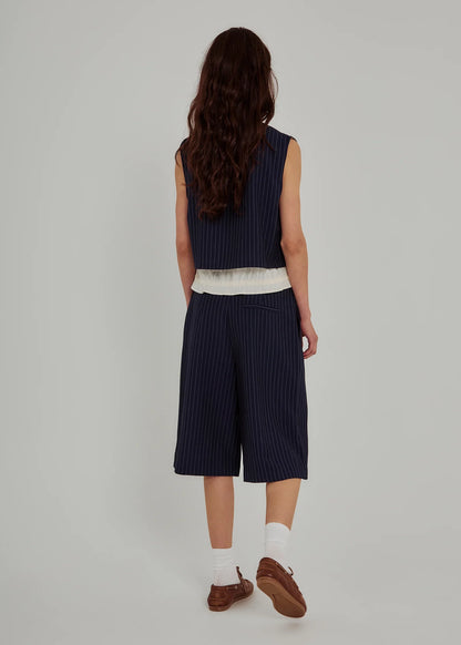 Neo pinstripe long shorts