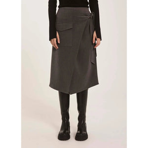 
                  
                    Ladda bild in galleri, Neo Skirt
                  
                