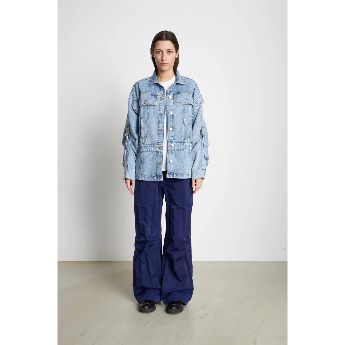 OVERSIZED DENIM JACKET - WASHED DENIM