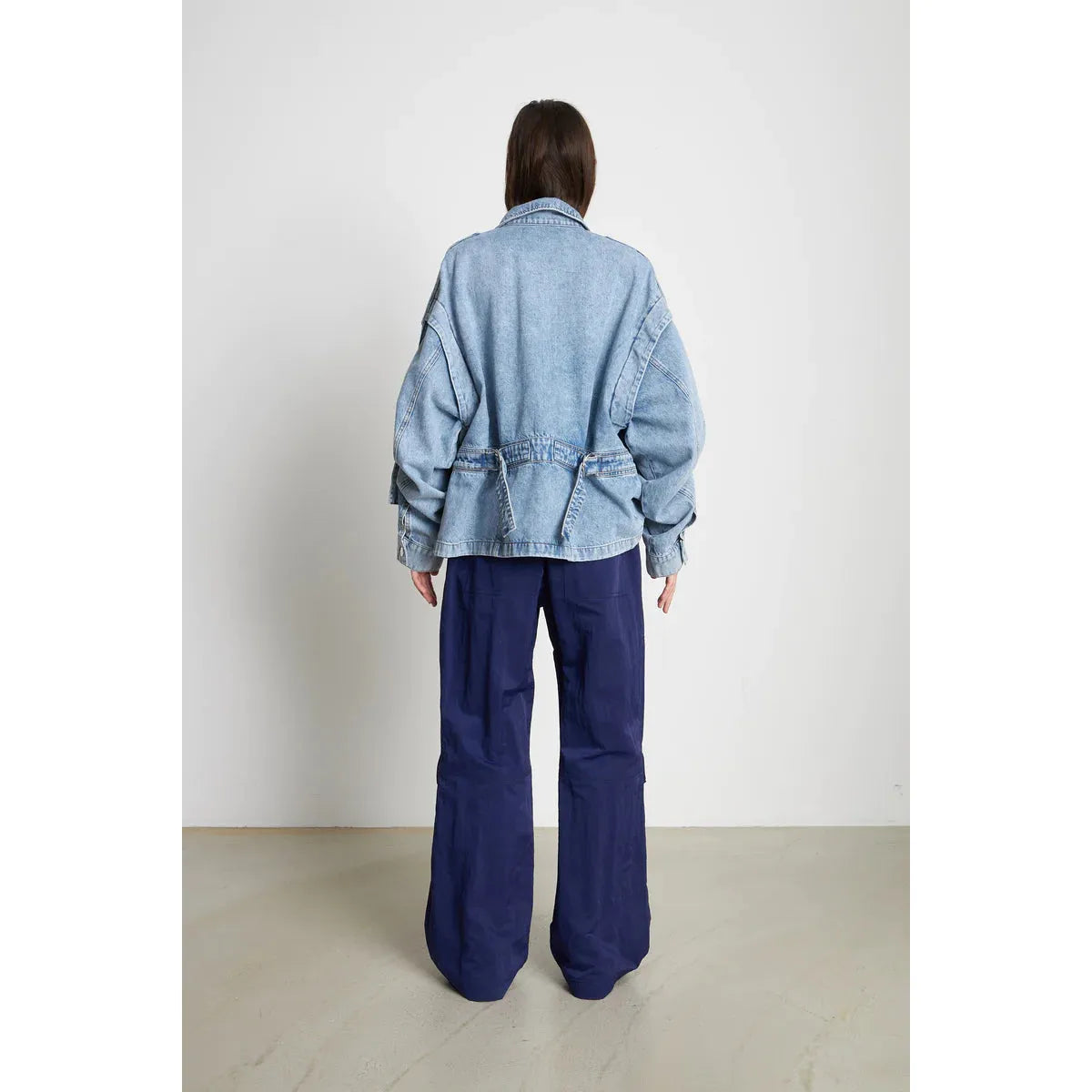 OVERSIZED DENIM JACKET - WASHED DENIM