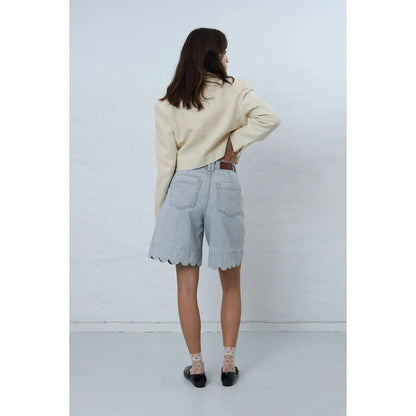 SCALLOP EDGE DENIM SHORTS