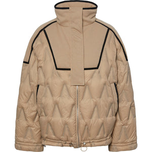 
                  
                    Ladda bild in galleri, YASJERA DOWN JACKET
                  
                