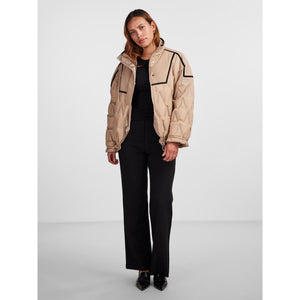 
                  
                    Ladda bild in galleri, YASJERA DOWN JACKET
                  
                