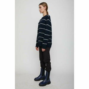 
                  
                    Ladda bild in galleri, JUST Female  Eos knit Marine
                  
                
