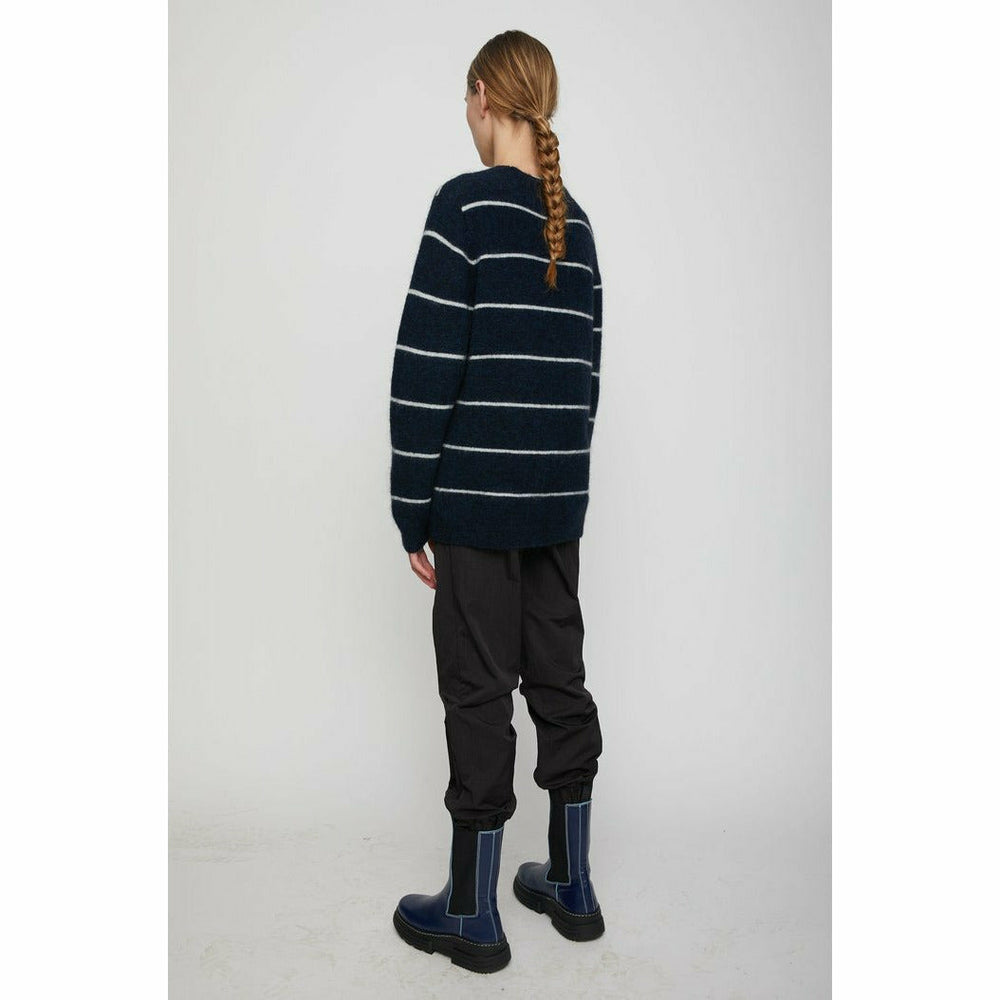 
                  
                    Ladda bild in galleri, JUST Female  Eos knit Marine
                  
                