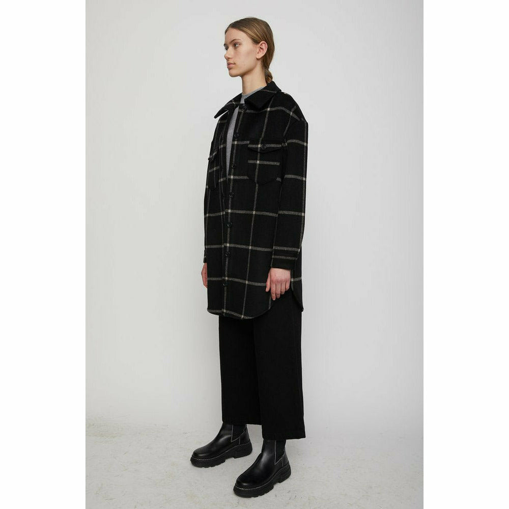 
                  
                    Ladda bild in galleri, JUST Luca Shirt Jacket svart
                  
                