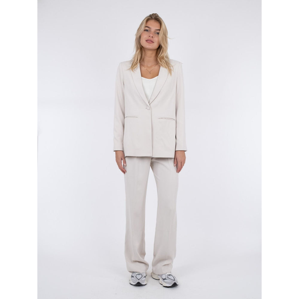 
                  
                    Ladda bild in galleri, Avery Woven Blazer
                  
                