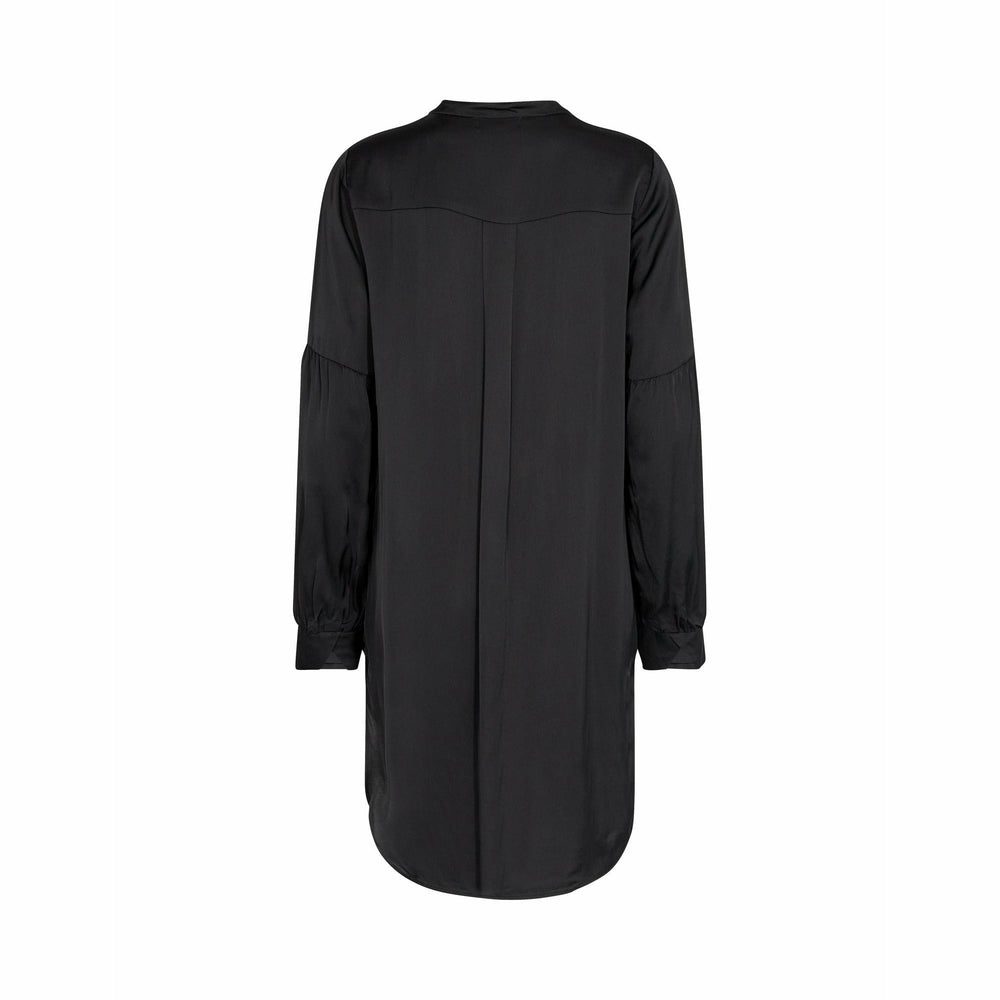 
                  
                    Ladda bild in galleri, LR-Perla 1 Shirt black
                  
                