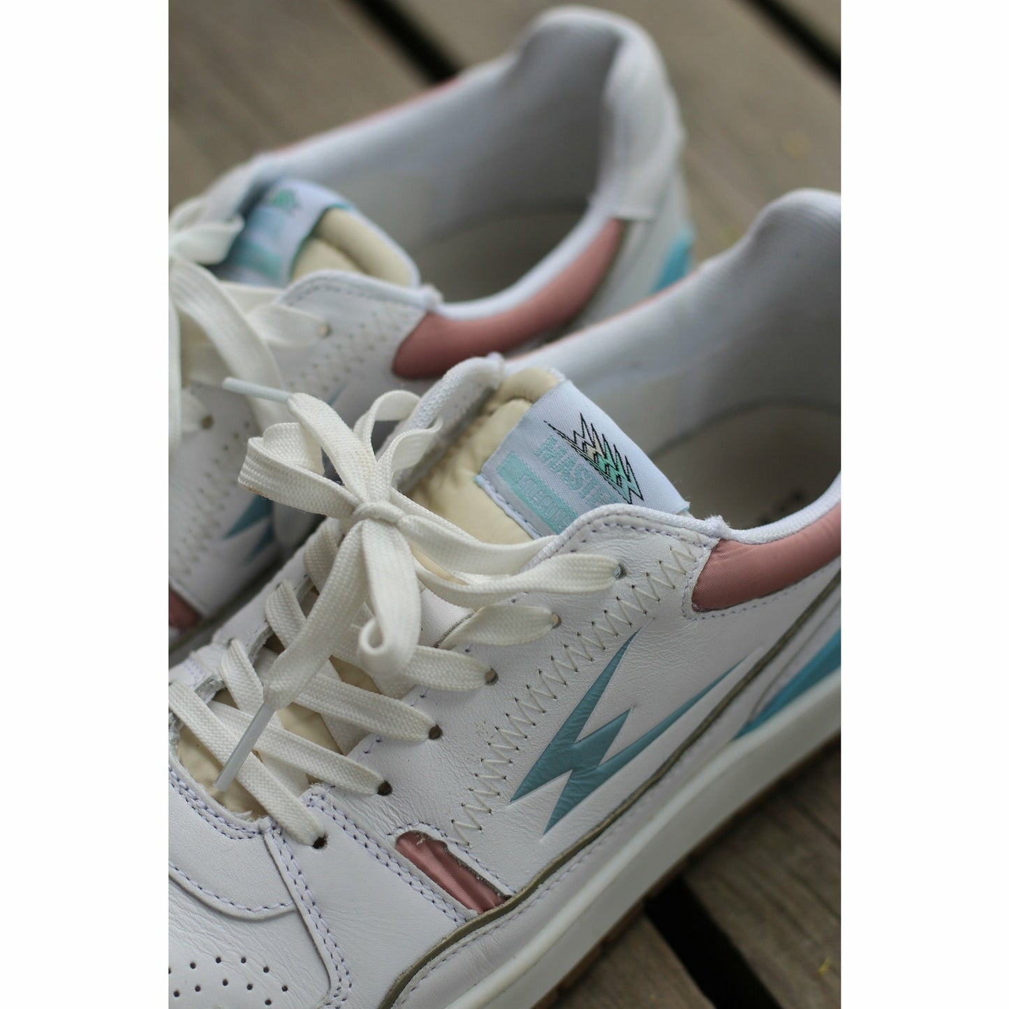 MG114 Sneakers Unisex