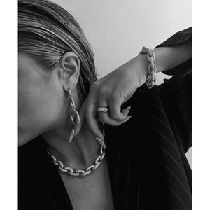 
                  
                    Ladda bild in galleri, OZZIE PAVE CHAIN BRACELET- SILVER
                  
                