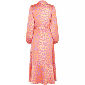 
                  
                    Ladda bild in galleri, Laracras Dress
                  
                