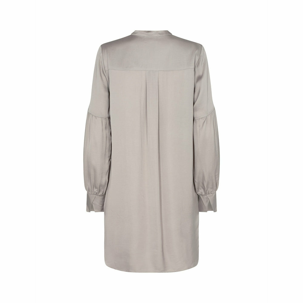 
                  
                    Ladda bild in galleri, LR-Perla 1 Shirt Grey
                  
                