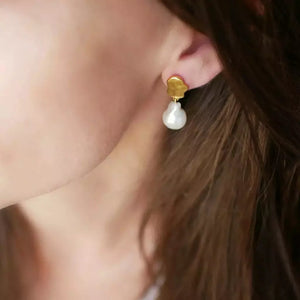 
                  
                    Ladda bild in galleri, Alua Earring
                  
                