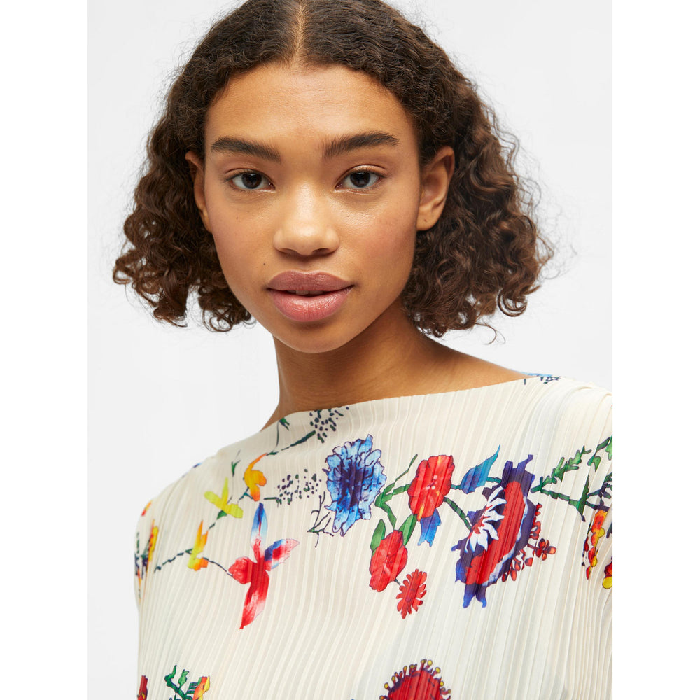 
                  
                    Ladda bild in galleri, OBJCHIE L/S TOP
                  
                