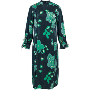 
                  
                    Ladda bild in galleri, OBJFLORA L/S LONG DRESS
                  
                