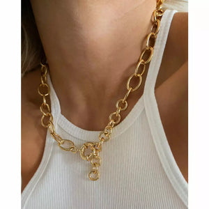 
                  
                    Ladda bild in galleri, LUV AJ Cleo Link Chain Necklace gold
                  
                