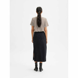 
                  
                    Ladda bild in galleri, SLFMOLLY HW MIDI BLACK WASH DENIM SKIRT
                  
                