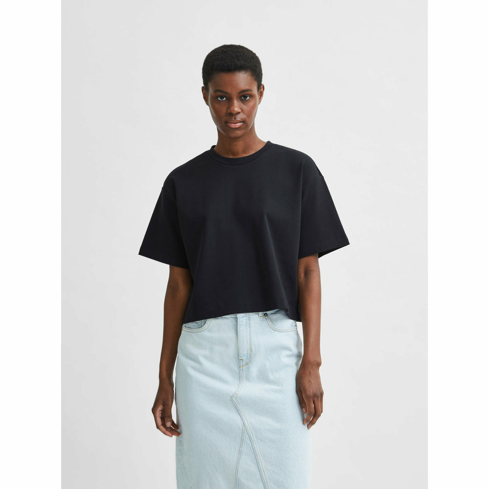 
                  
                    Ladda bild in galleri, SLFFRAME SS Oneck CROP TEE svart
                  
                