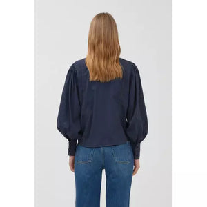 
                  
                    Ladda bild in galleri, Portia 3 Needle Shirt
                  
                