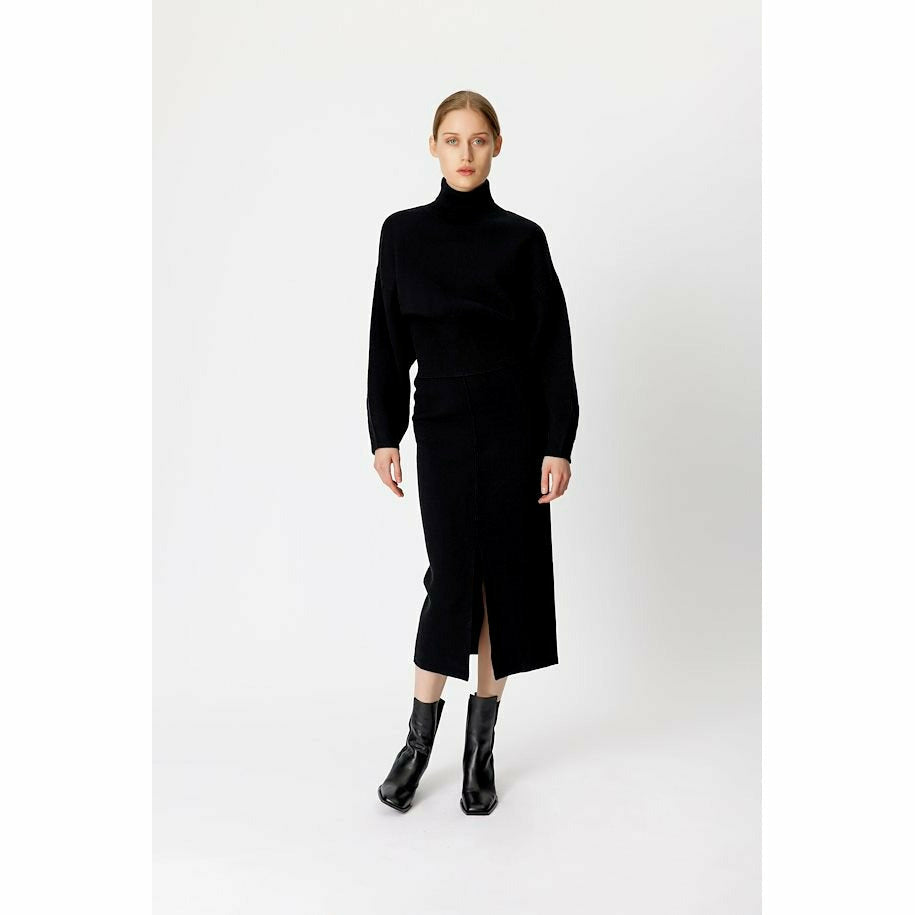 
                  
                    Ladda bild in galleri, TalliGZ Short Pullover
                  
                